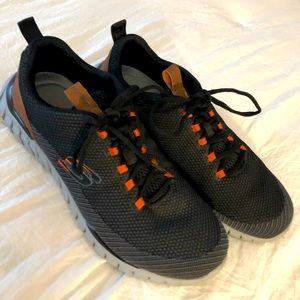 Men’s sketchers size 12 wide